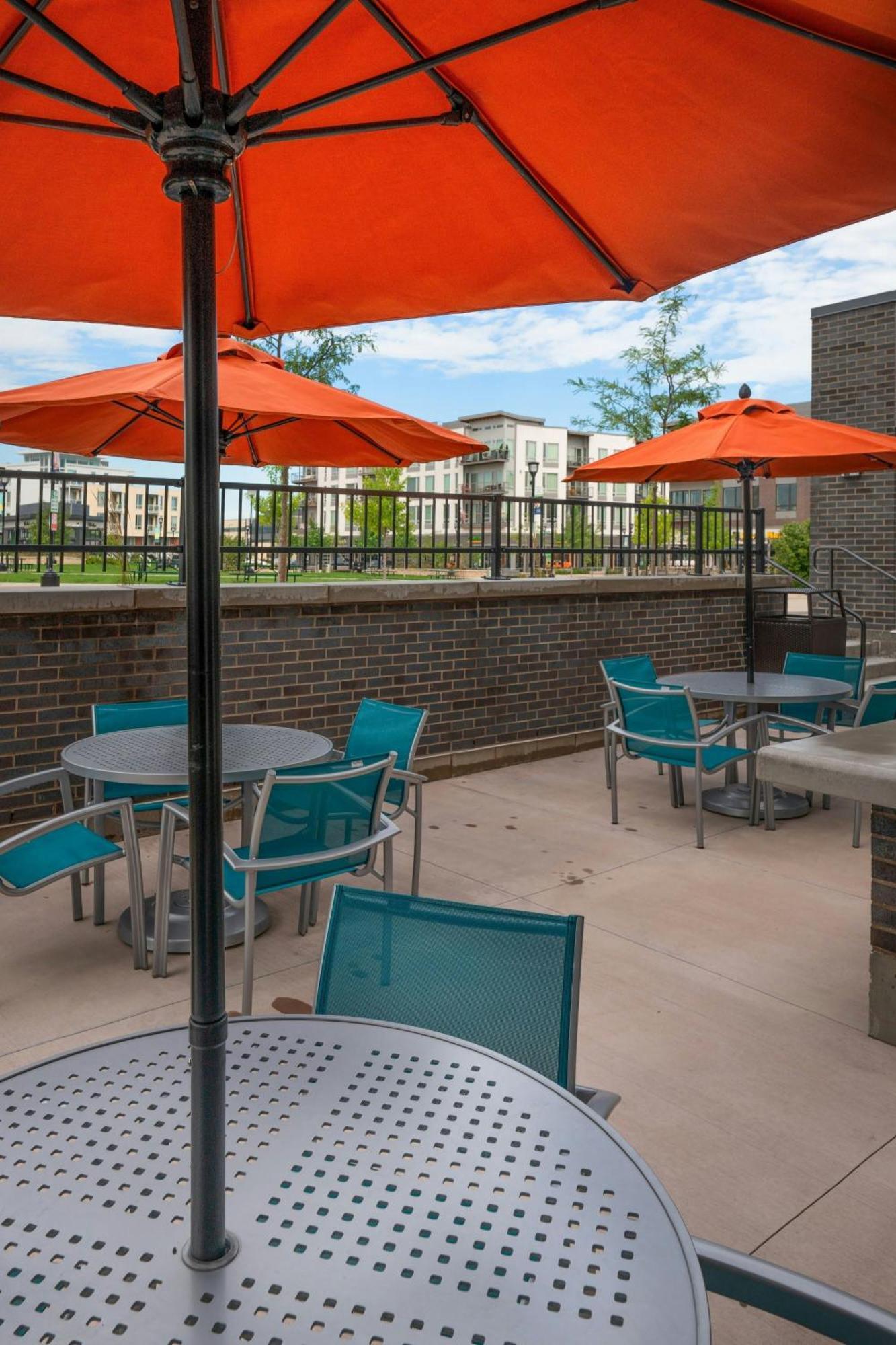 Towneplace Suites By Marriott Milwaukee Oak Creek Exterior foto
